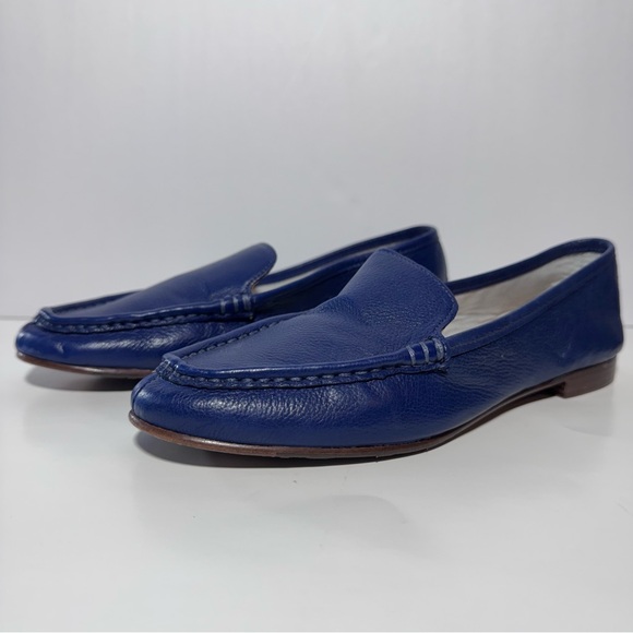 Taryn Rose Shoes - TARYN ROSE soft leather flats
Quiet Luxury preppy moc-stitched Loafer Women 5.5